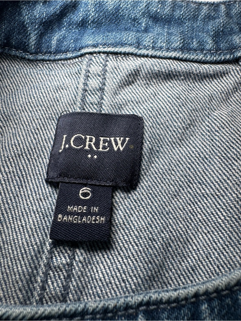 J.Crew Louisa Lady Jacket in Denim - Medium
Wash Cropped size 6 - Picture 10 of 10